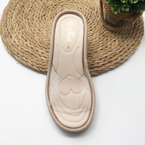 Nueva moda de verano 2025, parte inferior gruesa, pendiente de tacón alto versátil con sandalias multicolores transparentes de una correa, zapatillas para mujer - Product Image 5