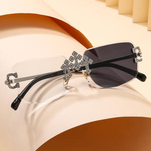 DF6063 <span class=keywords><strong>Gafas</strong></span> de Sol Fotocromáticas sin Montura <span class=keywords><strong>para</strong></span> <span class=keywords><strong>Hombre</strong></span> y Mujer, Decoración de Diamantes, <span class=keywords><strong>Gafas</strong></span> de Sol Cuadradas, Protección UV <span class=keywords><strong>para</strong></span> Fiestas y Uso Diario - Product Image 5