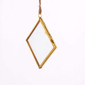 Cadre d'affichage en métal de forme carrée avec corde pour accrocher au mur - Product Image 4