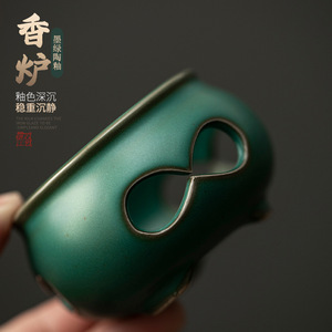 Quemador de incienso de cerámica mini verde hecho a mano para uso aromático en el hogar y viajes, soporte para varillas y espirales de sándalo y agarwood. - Product Image 1