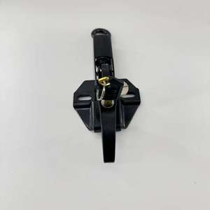 Loquet de couvercle de moteur 3758749 3758750 pour pièces de machines de construction, compatible avec les excavatrices 320D 329D 336D 349D 349D2 - Product Image 1
