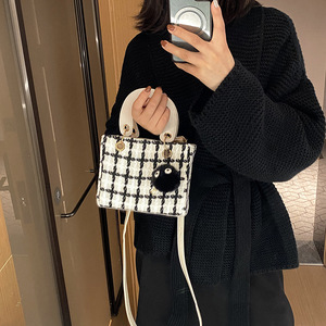 High Quality Women's PU Luxury Elegant Vintage Fashion Waterproof Portable Tweed Fabric Flowers Open Shoulder <b>Bags</b> Genuine - Product Image 5