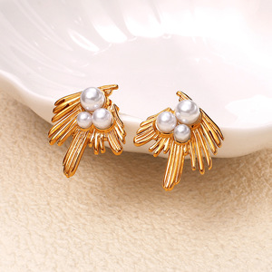 Pendientes de Aro con Alas, Chapados en Oro de 18K, Acero Inoxidable, Perla Blanca, para Uso Diario - Product Image 3