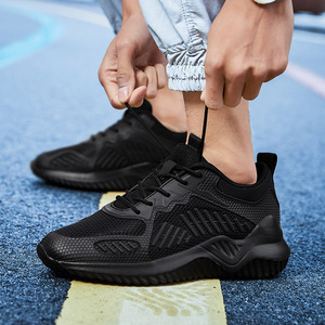 Nouvelles baskets de course en mesh noires tendance, grande taille, chaussures de sport à lacets, chaussures de tennis pour couple, hommes - Product Image 3