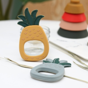 <span class=keywords><strong>Anneau</strong></span> <span class=keywords><strong>de</strong></span> <span class=keywords><strong>dentition</strong></span> pour bébé en silicone souple personnalisé sans BPA jouet <span class=keywords><strong>de</strong></span> dessin animé drôle pour bébés infantile à mâcher chaîne <span class=keywords><strong>de</strong></span> <span class=keywords><strong>dentition</strong></span> apaisante <span class=keywords><strong>anneau</strong></span> <span class=keywords><strong>de</strong></span> chaîne hochet - Product Image 3