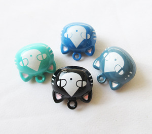 <span class=keywords><strong>Cartoon</strong></span> Style Cat <span class=keywords><strong>Jingle</strong></span> <span class=keywords><strong>Bells</strong></span> 19mm Bronze Animal End Charm - Product Image 2