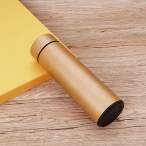 Ensemble Cadeau d'Affaires Promotionnel Personnalisé : Carnet A5 Neuf à Couverture Rigide avec Reliure Cousue, Bouteille Isotherme, Stylo et Clé USB 16 Go - Product Image 4