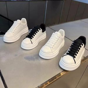 Zapatillas Deportivas Minimalistas Blancas y Negras para Mujer, con Plataforma, de Caña Baja, con Cordones, Casuales, Cómodas, Transpirables, de Moda - Product Image 4