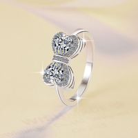 Bague de fiançailles romantique pour femme en argent sterling S925 avec deux pierres en forme de nœud papillon, moissanite taille cœur 0,5 ct*2 VVs1
