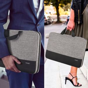 Échantillon gratuit : Sac à dos pour ordinateur portable homme avec logo, étanche, pour affaires, avec port USB, idéal pour les voyages, sur mesure - Product Image 3