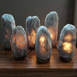 Lámpara de Sal del Himalaya Gris de Primera Calidad OEM, 100% Natural, Hecha a Mano, con Base de Madera, Lámparas de Sal Gris para Habitación - Product Image 1