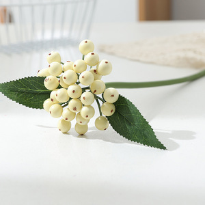 <span class=keywords><strong>H886</strong></span> Ramilletes de Flores y Frutas Artificiales de Estilo Europeo, Decoraciones Navideñas y Accesorios Florales, Arándanos, Peonías, Bayas - Product Image 1