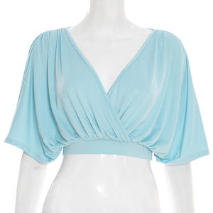 Viviblook Y26TP042 Ropa de Verano para Mujer, Nueva Camiseta Corta con Cuello en V Profundo, Pliegues Cruzados y Mangas Murciélago - Product Image 1