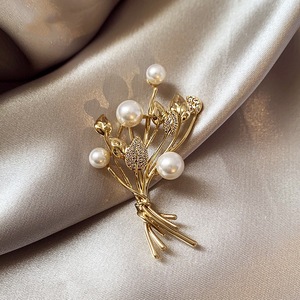 Broches en cristal de luxe, broches vintage plaquées or, bijoux de mode pour femmes, broche pour mariage, cadeaux de mariage, broche bijou - Product Image 1