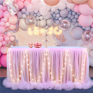 Housse <span class=keywords><strong>de</strong></span> <span class=keywords><strong>table</strong></span> rotative jetable <span class=keywords><strong>de</strong></span> luxe en gros avec LED, en tulle tutu <span class=keywords><strong>blanc</strong></span> et mousseline, pour décoration <span class=keywords><strong>de</strong></span> mariage - Product Image 1