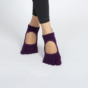 Không-trượt Silicone nubs toeless vớ yoga biểu tượng tùy chỉnh chống trượt Bán buôn phụ nữ toeless Grip mở Toe vớ yoga 5 ngón chân bông - Product Image 3