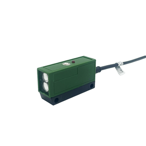 Square Photoelectric Sensor NPN/PNP Normally Open/normally Closed. Factory Direct Sales Retro-reflection - Product Image 1