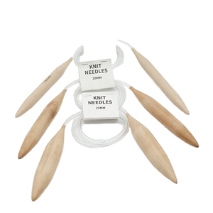 Aiguilles à tricoter circulaires en bois jumbo de 15 mm, en plastique, style simple, outil de tricot à la main - Product Image 1