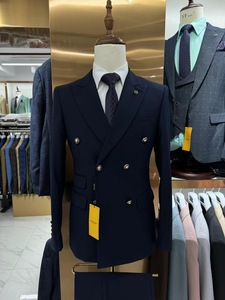 Ensemble <span class=keywords><strong>de</strong></span> <span class=keywords><strong>Costume</strong></span> Croisé <span class=keywords><strong>de</strong></span> Luxe pour Homme avec Veste, Pantalon et <span class=keywords><strong>Gilet</strong></span> Idéal pour Réunions d'Affaires - Product Image 5