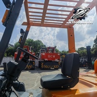 Performa Stabil TCM FD70 7 Ton Diesel 4WD Forklift Tiang Dua Tingkat Lebar Garpu 150mm Panjang Garpu 1220mm Material Industri