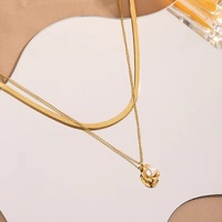 Collier superposé en acier inoxydable 316L plaqué or 18 carats avec pendentif double couche de perles pour femme – Collection Mode
