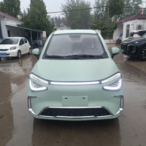 Recomendación de los Más Vendidos: Autos Eléctricos Urbanos de 4 Ruedas Fabricados en China, con Carga Rápida, 5 Puertas y Asientos para Niños y Niñas - Product Image 1