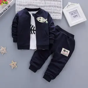 Trendy mode groothandel 6 maanden suits baby boy kleding