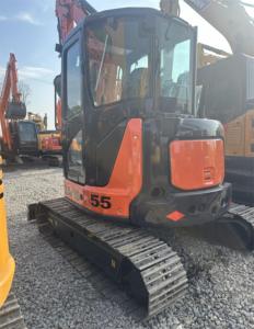 Excavatrice HITACHI ZX55 d'occasion de petite taille 5 tonnes Heures de travail réduites Haute qualité Matériel de construction exportable - Product Image 6