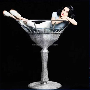 Copa de Martini de Acrílico Sólido, Lujosa e Impermeable, de Gran Capacidad, con Lentejuelas, Accesorio para Actuaciones en Escenario, Ideal para Fiestas de Año Nuevo - Product Image 1