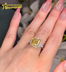 Anillo de Diamante de Laboratorio con Certificado IGI en Oro Macizo Amarillo de 10k con Corte Asscher para Boda y Compromiso para Mujer - Product Image 4