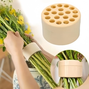Outil de composition florale en plastique, outil de fixation pour pot de fleurs, <span class=keywords><strong>aide</strong></span> à la création de bouquets en spirale, moderne et simple - Product Image 1