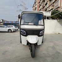 Tricycle Passager à Trois Roues à Moteur Essence 200cc Refroidi par Eau Haute Puissance, Carrosserie Ouverte, Vente Chaude Directe Usine Chine