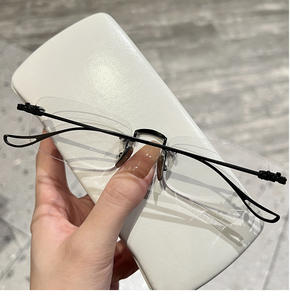 Lunettes anti-lumière bleue en gros, monture en titane pour hommes, lunettes bloquant la lumière bleue, monture de lunettes de myopie rétro plate en gros - Product Image 4