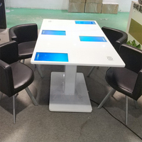 Table tactile intelligente à quatre écrans de 13.3 pouces en aluminium pour restaurant à commande automatique et café de type capacitif