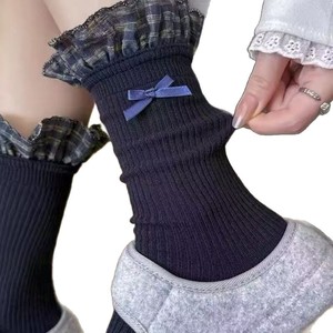 Chaussettes en dentelle pour femmes, mi-mollet, motif à carreaux, avec nœud, respirantes, anti-transpiration, style élégant, pour jeunes de 18 à 40 ans - Product Image 4