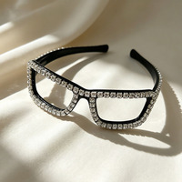 Serre-tête en forme de lunettes ajourées avec strass, noir, entièrement orné de cristaux, accessoire de cheveux de luxe Y2K pour femme, idéal pour les soirées