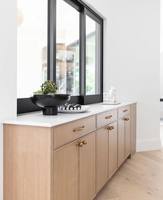 Vermonhouzz Armoire de cuisine moderne au design personnalisé en bois massif, style Shaker droit et fin, placage chêne blanc, avec îlot central et armoires de rangement