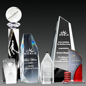 Fábrica al por mayor claro en blanco cristal Premio fabricante personalizar cristal trofeo Gemini cristal trofeo con swooping superior - Product Image 6