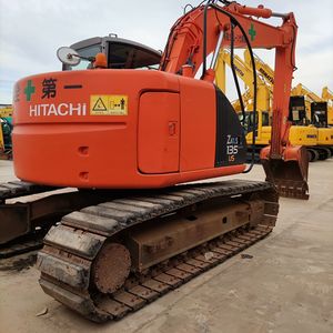 Excavateurs japonais à bas prix |   Excavatrice Hitachi ZX135 d'occasion de 13 tonnes à vendre - Product Image 4