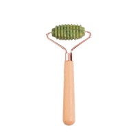 Appareil de beauté Bâton de massage pour le corps Rouleau de jade en bois Masseur Xiuyu Rouleau de jade à tête unique avec manche en bois épineux