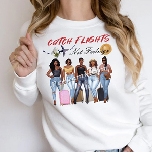 Nueva llegada Diseño personalizado Iron-On DTF Print Transferencia de prensa de calor para camisetas Impresión impermeable 'Catch Flights Not Feelings' - Product Image 1