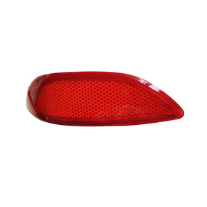 Feu de position latéral Hyundai Accent rouge en PC 25V pour modernisation et retrofit - Product Image 1