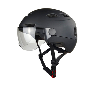 <span class=keywords><strong>Casque</strong></span> de cyclisme urbain E Bike avec feu arrière <span class=keywords><strong>Casque</strong></span> de vélo personnalisé <span class=keywords><strong>Casque</strong></span> de <span class=keywords><strong>scooter</strong></span> électrique <span class=keywords><strong>noir</strong></span> avec lentille - Product Image 1