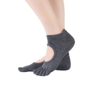 Campione gratuito basso MOQ Custom Pilates calza antiscivolo alla caviglia calze da donna 5 piedi Yoga calzini per Pilates ballerine Barre a piedi nudi - Product Image 3