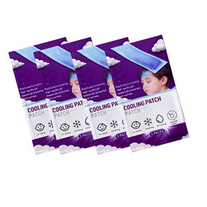 Terapia Fria na Testa para Crianças Usando Adesivos Redutores de Febre para Reduzir a Febre Fisicamente - Product Image 5