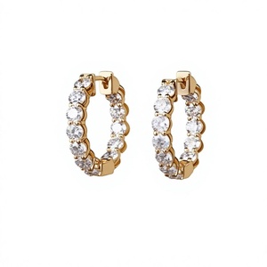 Boucles d'oreilles créoles AMBER JEWELS de luxe plaquées or 18 carats avec pierres naturelles serties en canal, certifiées IGI, unisexe, pour tous les jours et les soirées - Product Image 1