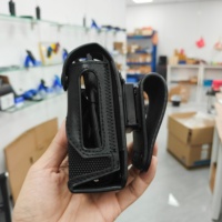 Étui radio en nylon Motorola PMLN7042 pour batterie standard avec boucle de ceinture fixe et anneau de sangle pour radios bidirectionnelles de la série XiR E8600i