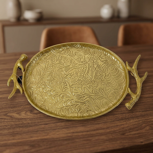 Plateau décoratif de luxe vintage en aluminium moulé, motif floral en relief, finition dorée, pour service de thé et charcuterie, vente en gros - Product Image 3