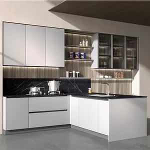 モダンなシンプルなスタイルの白い色のキッチンキャビネットステンレス鋼MDF PVCドアパネルウッドデザイン完全なキッチン家具