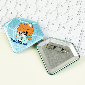 Pin Kancing Holografik Berbentuk Berlian dengan Glitter Kustom Vograce - Product Image 5
